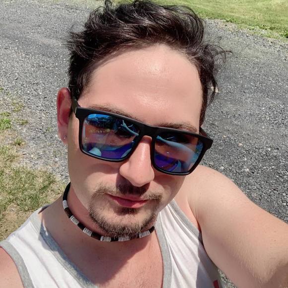 Meet your Posher, Devon - Picture 1 of 1